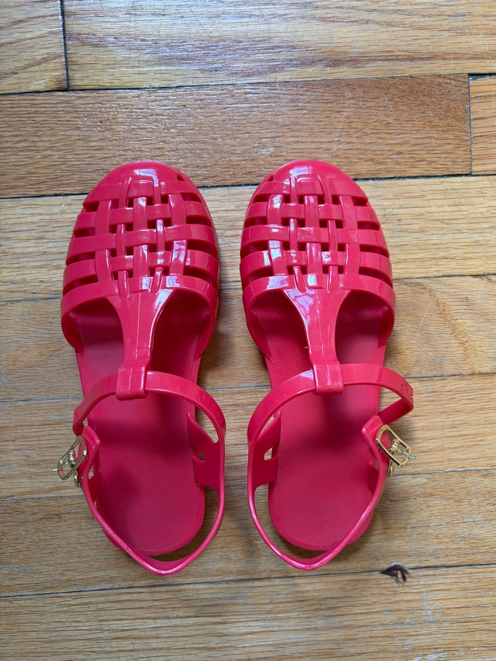 Women's Red Jelly Sandals - Classic Strappy Style